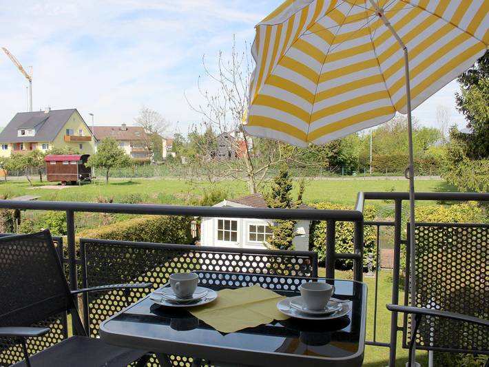Ganze Wohnung, Ferienwohnung Am Mühlkanal - Schön gelegen mit Balkon und Blick ins Grüne in Langenargen, Region Bodensee-Oberschwaben
