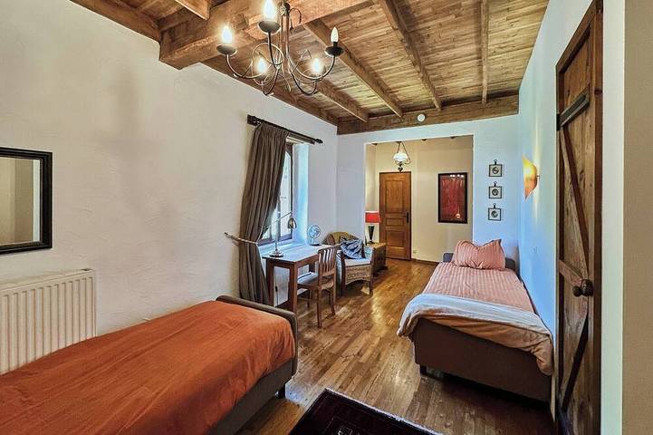 Location de vacances pour 5 personnes, avec terrasse à Château-Chervix - 3