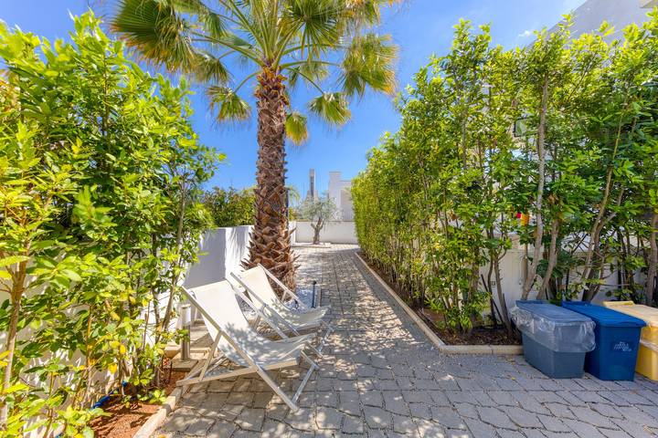 Villa pour 6 personnes, avec Jardin dans les Pouilles - 2