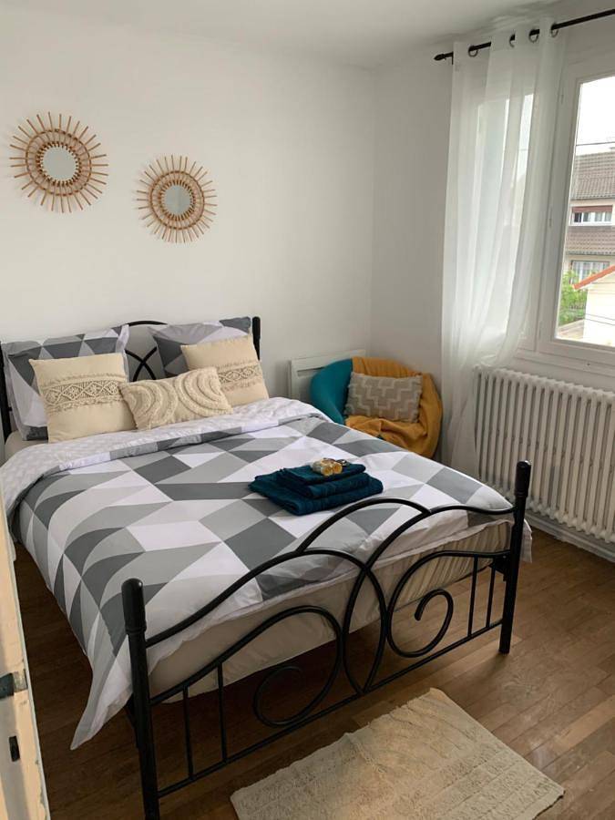 Location de vacances pour 6 personnes, avec Balcon à Sevran