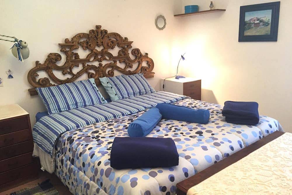 Haus Mit Großem Garten Und Herrlichen Aussicht Über Die Meer Und Berge in Santa Caterina di Pittinuri, Cuglieri