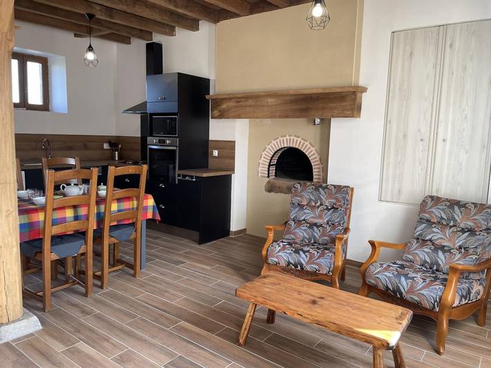 Gîte pour 4 personnes, avec jardin et terrasse à Ygrande - 2