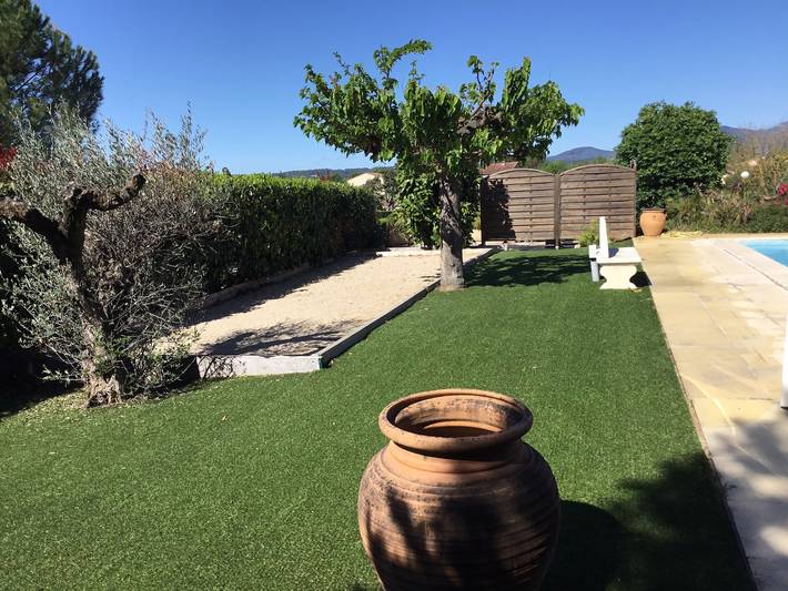 Location de vacances pour 5 personnes, avec piscine et terrasse à Tourrettes - 4