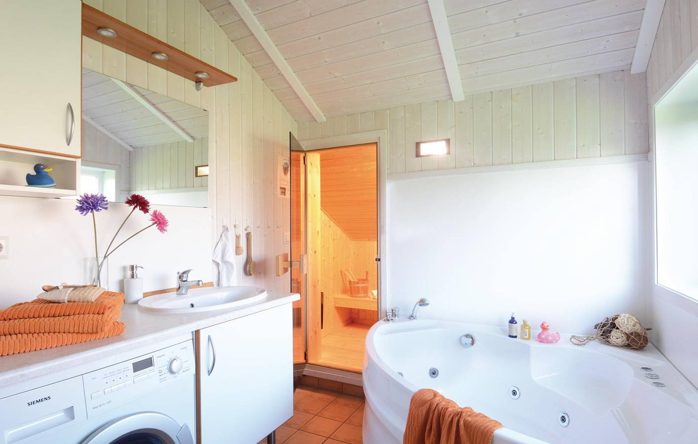 Appartement am Strand mit Parkplatz und Terrasse in Friedrichskoog-Spitze, Friedrichskoog