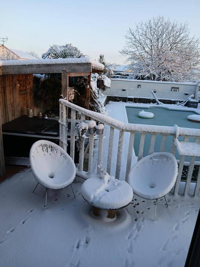 Location de vacances pour 2 personnes, avec jardin et jacuzzi ainsi que terrasse et piscine à Mortagne-sur-Sèvre - 3