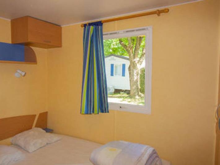 Camping La Rouveyrolle  - Mobilheim 4 personen - Grand Confort (2 Zimmer) in Berrias-et-Casteljau, Cevennen