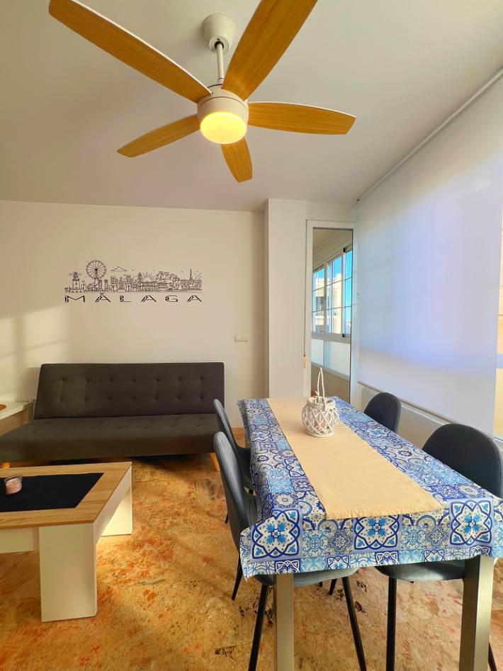 Appartement entier, Appartement de vacances pour 5 personnes avec vue in Torrox Costa, Torrox
