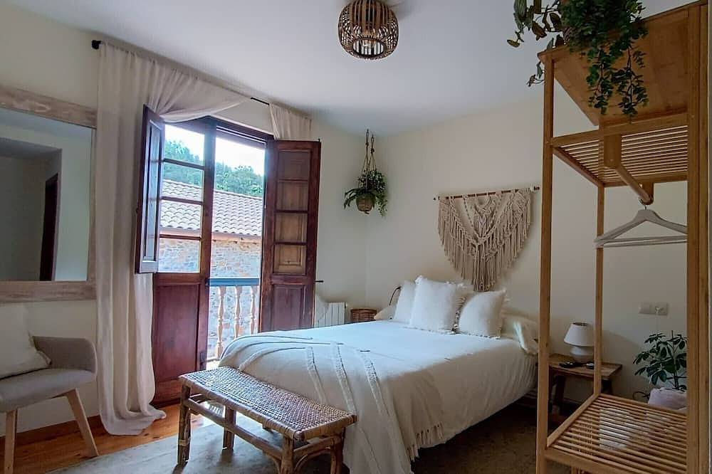 Casa Rural Selmo in the Heart of Asturias in Carreño, Costa Verde (Spain)