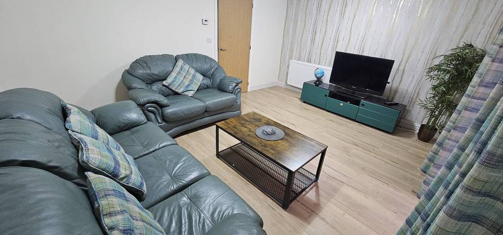 Holiday home for 4 people, with hot tub and garden, with pets in Newcastle upon Tyne