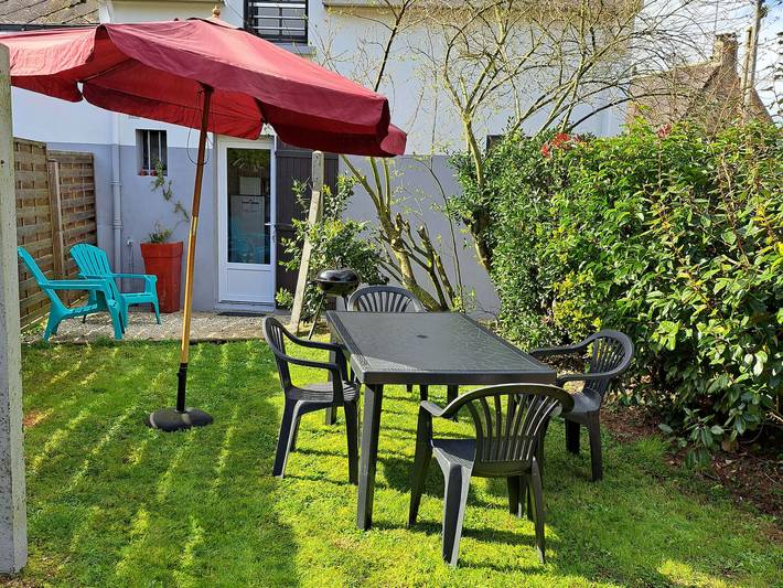 Gîte rénové avec jardin privé, proche de la Baule et Guérande, idéal pour 4 personnes. in Saint-Lyphard, Région de Saint-Nazaire