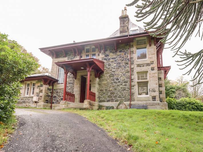 Cottage for 10 people, with Garden in Isle of Bute