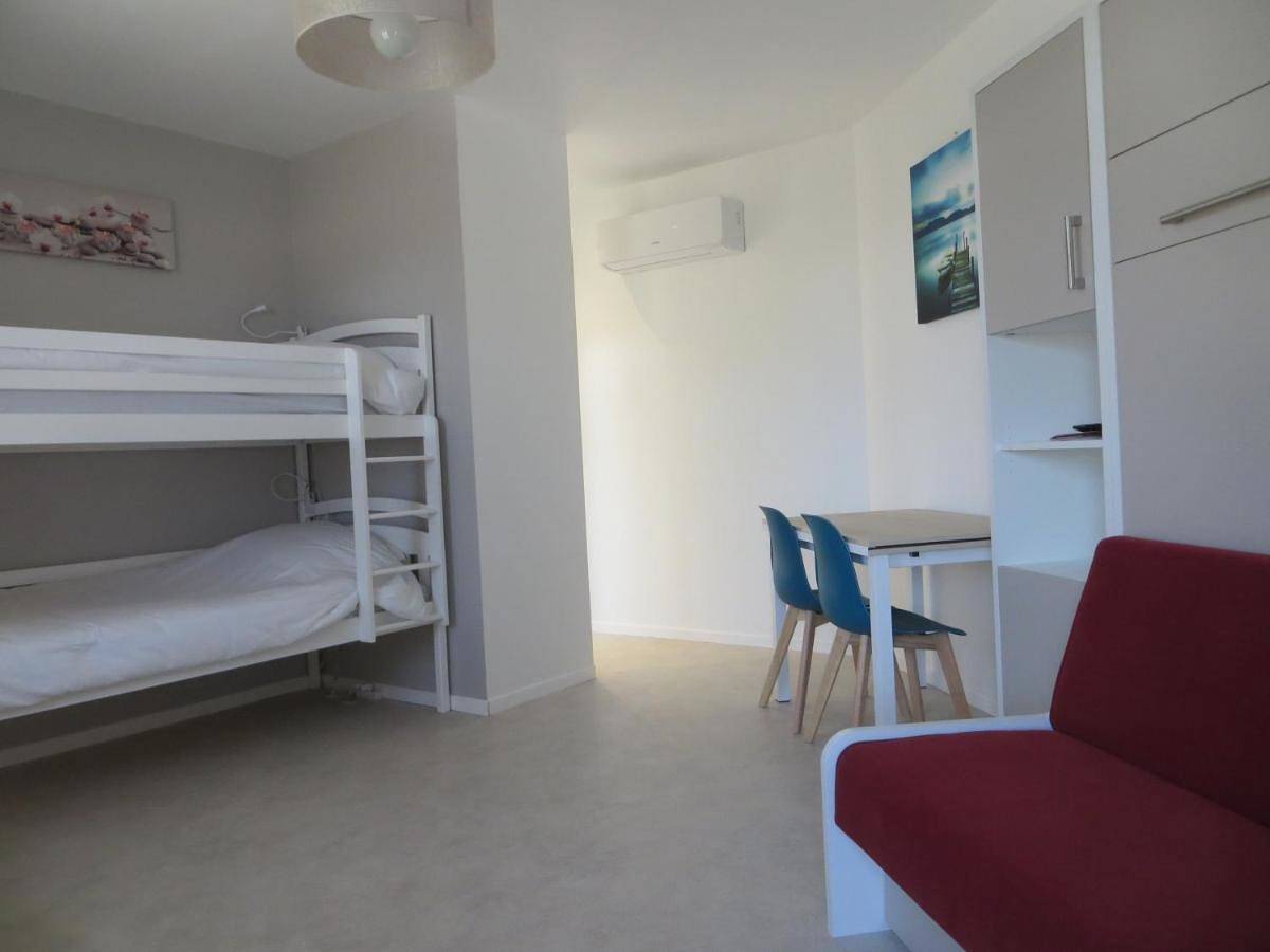 Appart’hôtel pour 2 personnes avec jardin in Junas, Côte méditerranéenne (France)