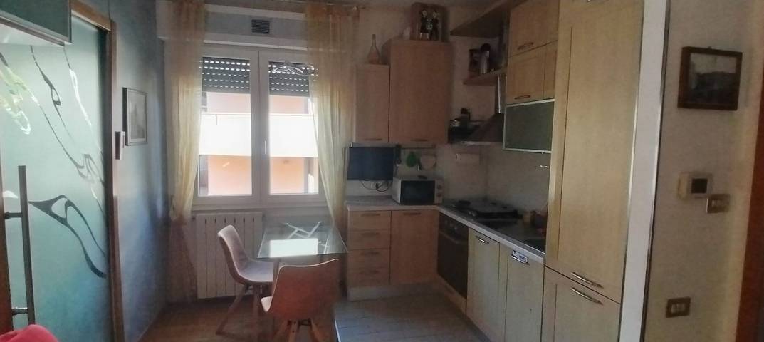 Appartement entier, Casa Bonsai : confort et commodité à Prato avec parking privé in Prato, Province de Prato