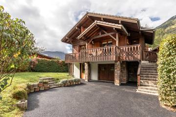 Chalet pour 6 personnes, avec balcon et jardin à Les Houches