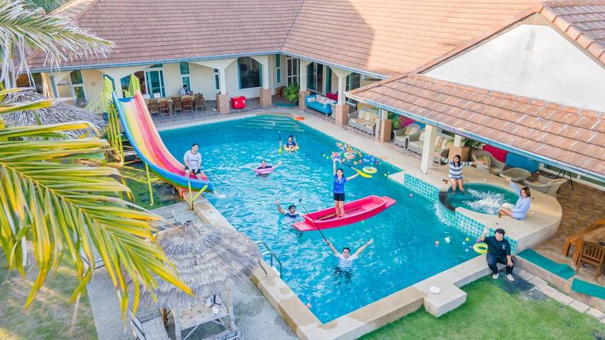 Villa for 20 people in Pattaya