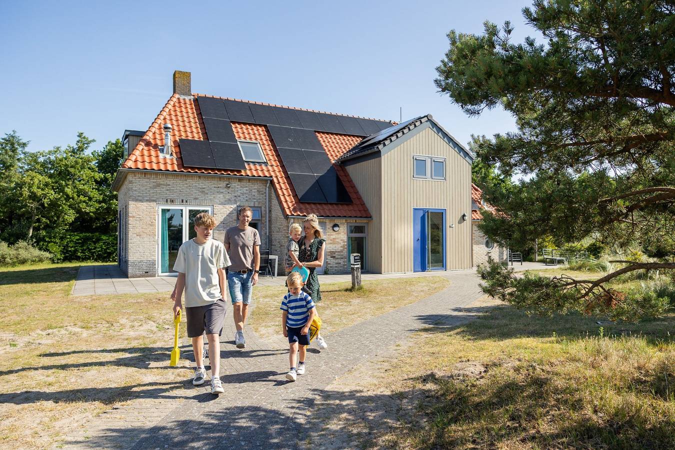 Vakantiepark Klein Vaarwater — Familieboerderij met privé binnenzwembad en sauna | 8 Personen in Buren (Ameland), Nederlandse waddeneilanden