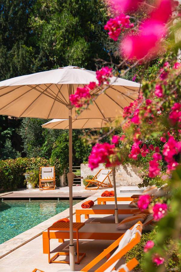 Location de vacances pour 2 personnes, avec piscine ainsi que jardin et vue à Tarascon - 2