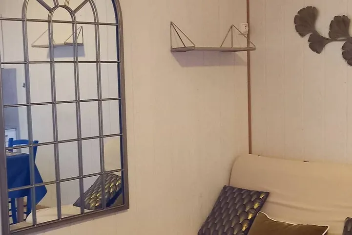 Gîte 4 personnes au sein d'une ferme pédagogique et d'un centre équestre in Sallertaine, Vendée