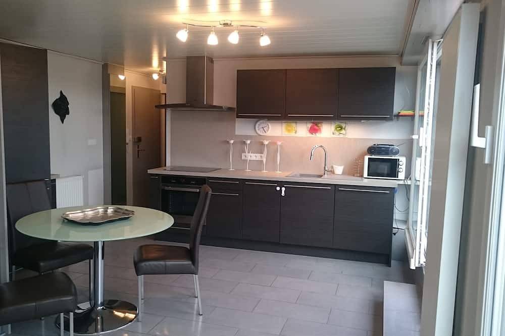 Entire apartment, Appartment with terrasse 40m2 in Sélestat, Sélestat-Erstein region