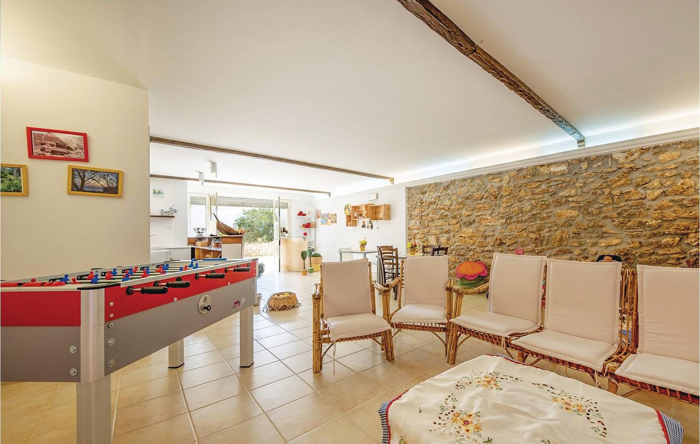 Ganze Ferienwohnung, Gemütliche Wohnung mit Pool & AC in der Nähe des Parkplatzes in Partinico, Palermo Provinz