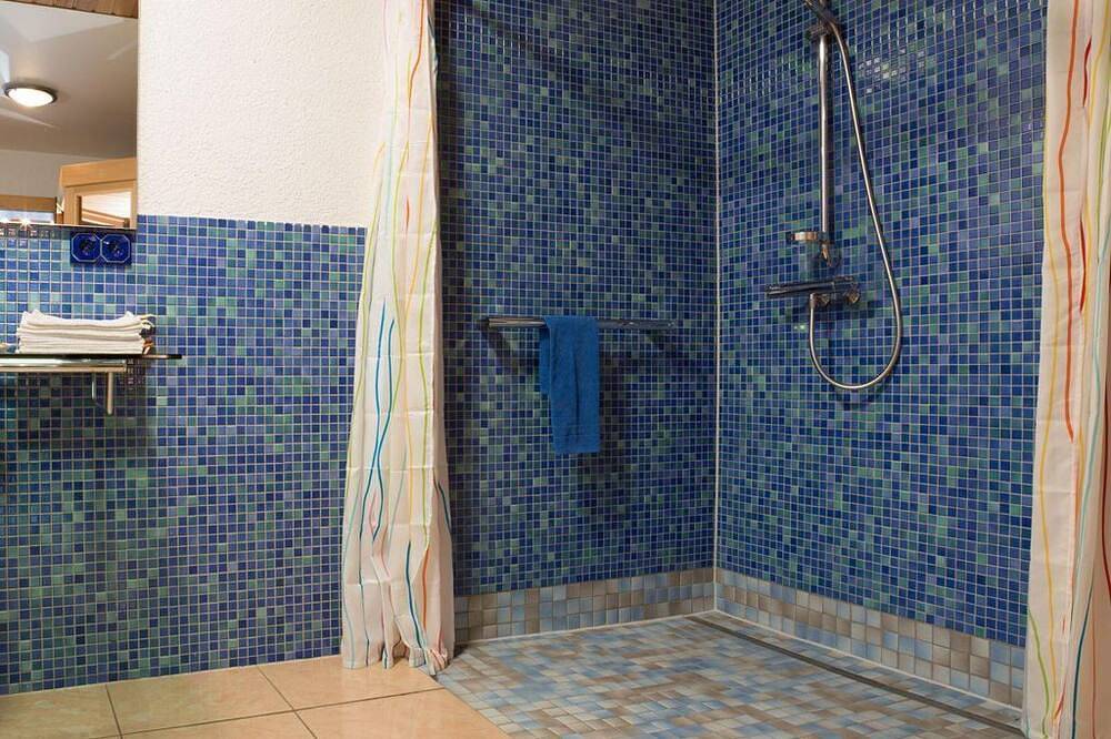 Entire apartment, Vacation apartment in Haus Charlotte - vacation apartment/1 bedroom/shower, Wc in Wiebelskirchen, Neunkirchen