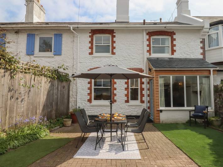 Cottage for 4 people, with garden, with pets in Torquay