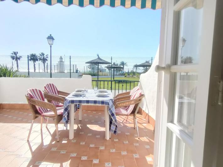 Ganze Ferienwohnung, Apartment mit Pool in der Nähe des Strandes La Barrosa in La Barrosa, Chiclana de la Frontera