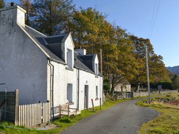Log Cabin for 5 People in Loch Hourn, Highlands, Photo 1