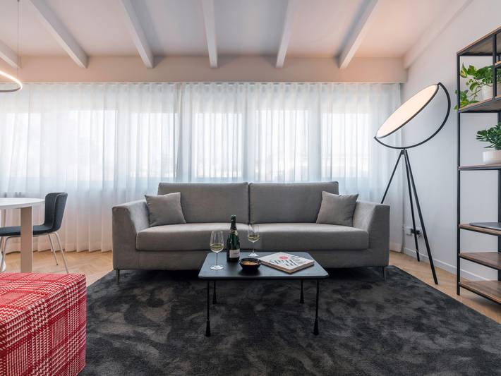 Apartamento entero, Chiaroscuro By Case al Lago in Brescia, Montañas Garda