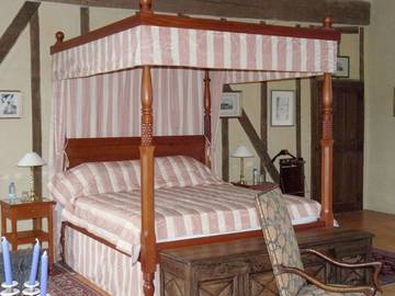 Chambre d’hôte pour 4 personnes, avec jardin et terrasse à Louerre