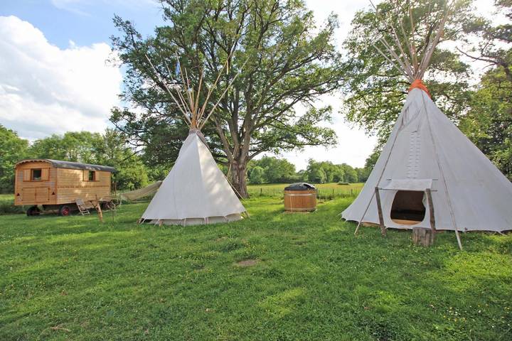 Entire holiday apartment, Gîte de l'Isop in Saint-Martial-sur-Isop, Bellac region