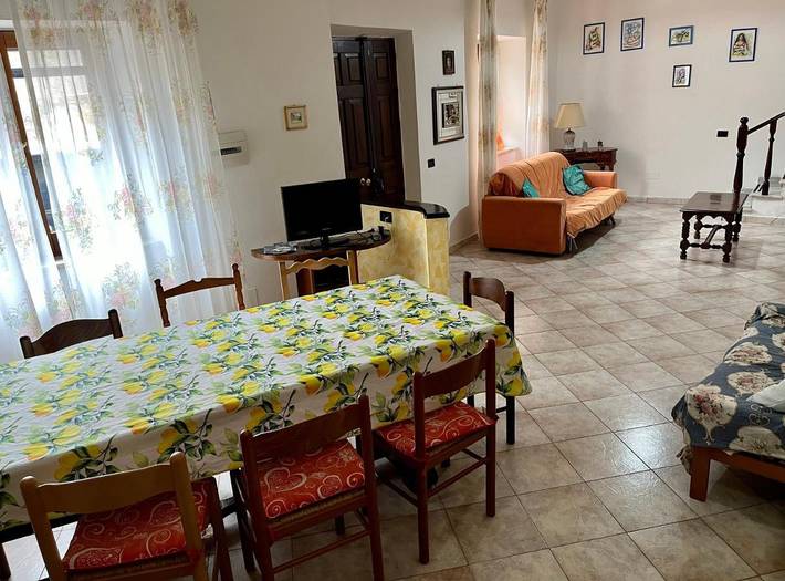 Location de vacances pour 7 personnes, avec Balcon et Terrasse ainsi que Jardin et Vue à Carbonia - 3
