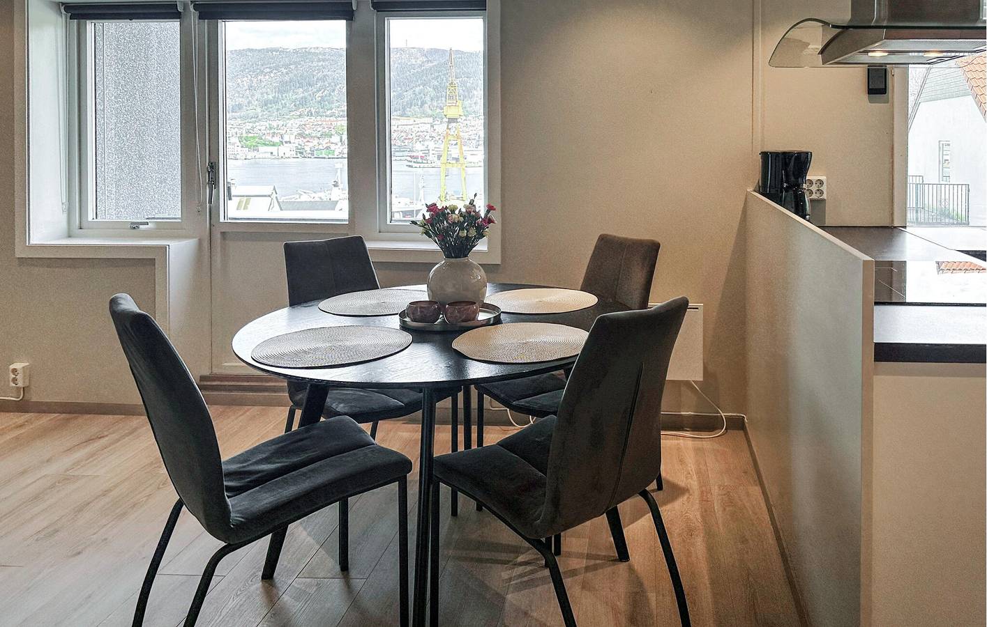 Apartamento vacacional entero, Apartamento de vacaciones para 6 personas con terraza in Bergen, Vestland