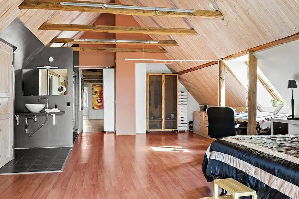 Beautiful house in a viking village in a little cozy town between 2 castles, in Eslöv, Skane