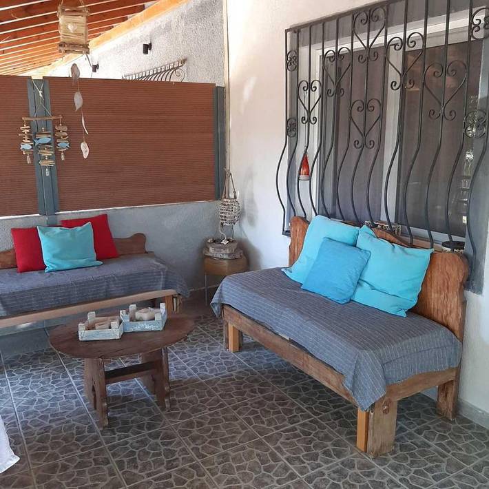 Location de vacances pour 8 personnes, avec terrasse, animaux acceptés dans Portes - 2