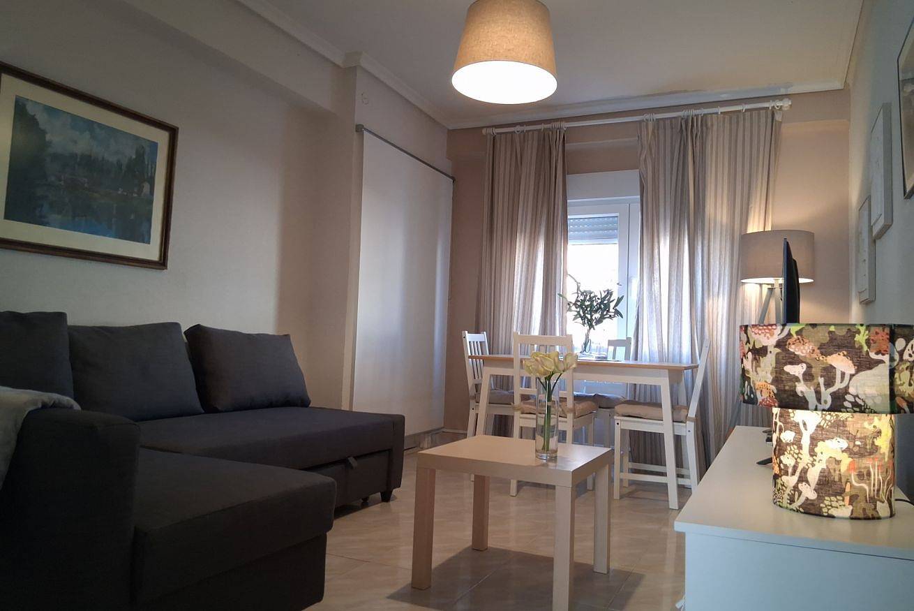 Ganze Wohnung, Charming Apartment with Wi-Fi & Kitchen in Somo, Ribamontán al Mar