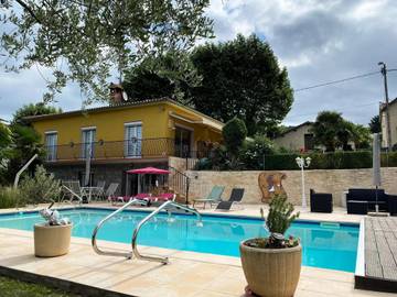 Location de vacances pour 2 personnes, avec jardin et piscine à Vernet-les-Bains