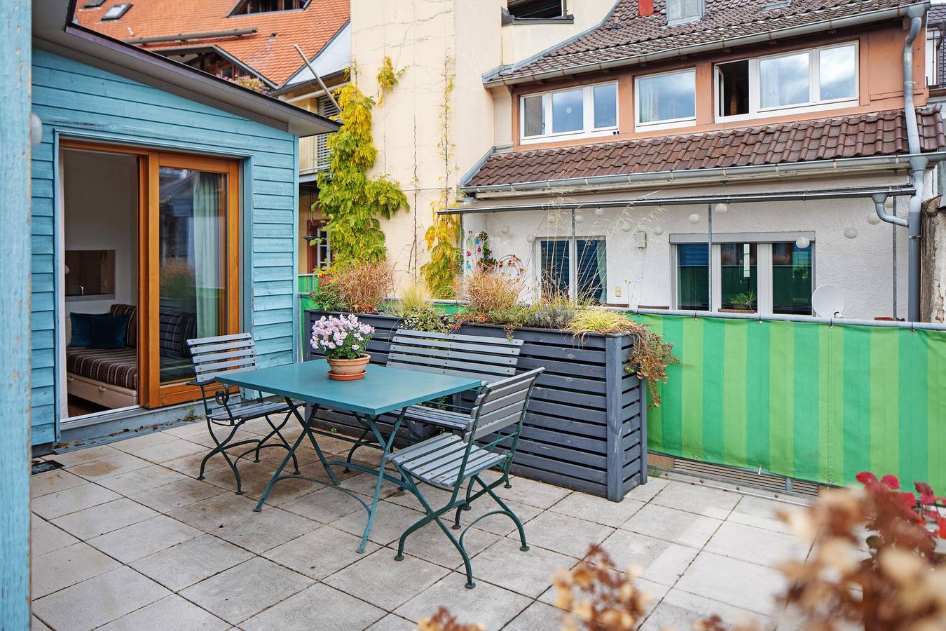 Ganze Wohnung, Ferienwohnung Stiegeler Nr 5 Schloßberg mit privater Terrasse und Wi-Fi in Freiburg, Südschwarzwald