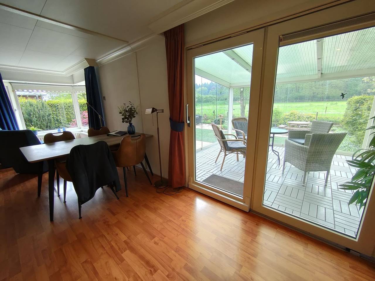 Glasveranda Chalet in der Natur in Veluwe