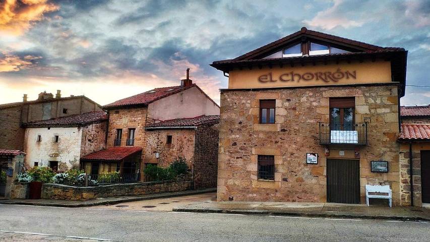 Casa de vacaciones para 8 personas, con vistas y balcón en El Valle (Soria)