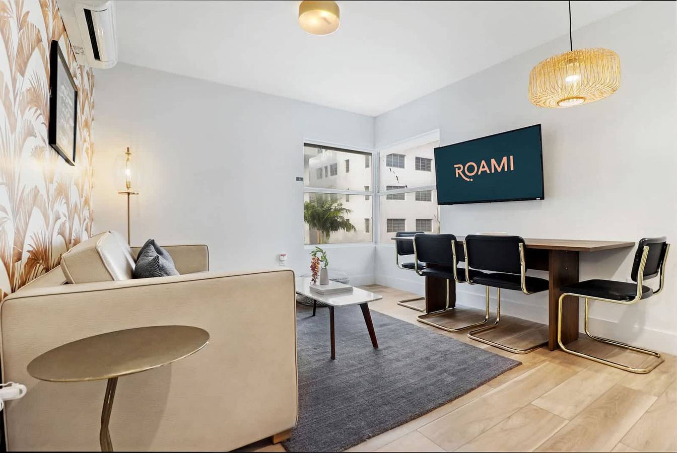 Apartamento entero, Roami at The Carmela   Near the Beach   2Br in Miami Beach, Florida