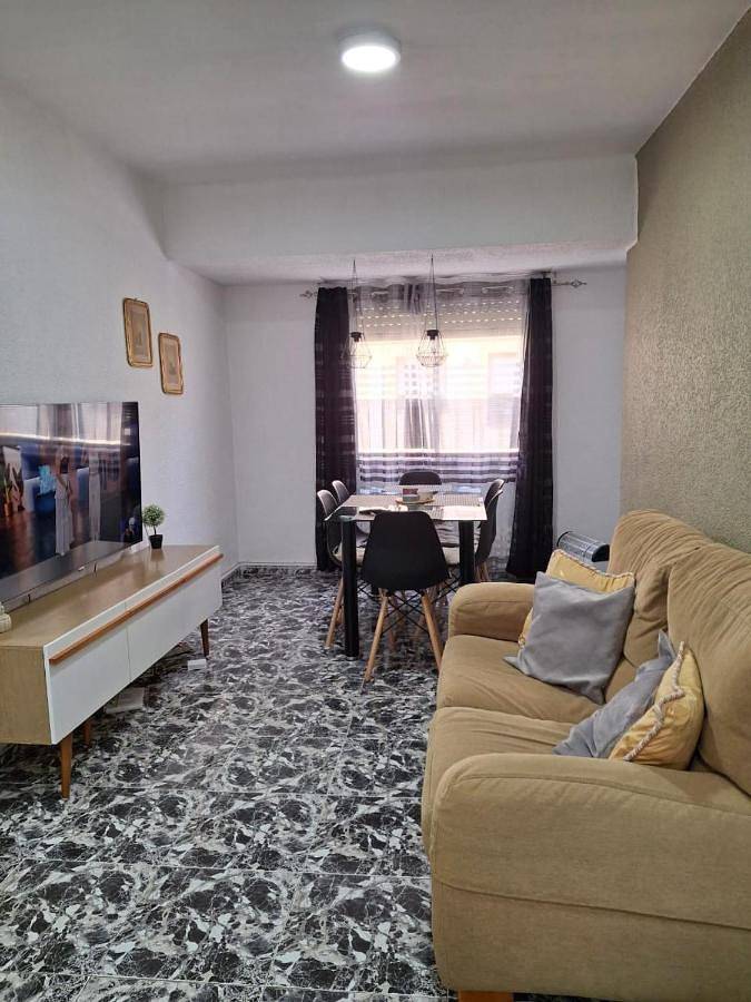 Apartamento de vacaciones para 5 personas, con balcón - 1