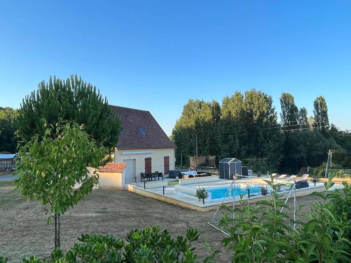 Location de vacances pour 9 personnes, avec jardin ainsi que piscine et jacuzzi à Saint-Vincent-le-Paluel - 2