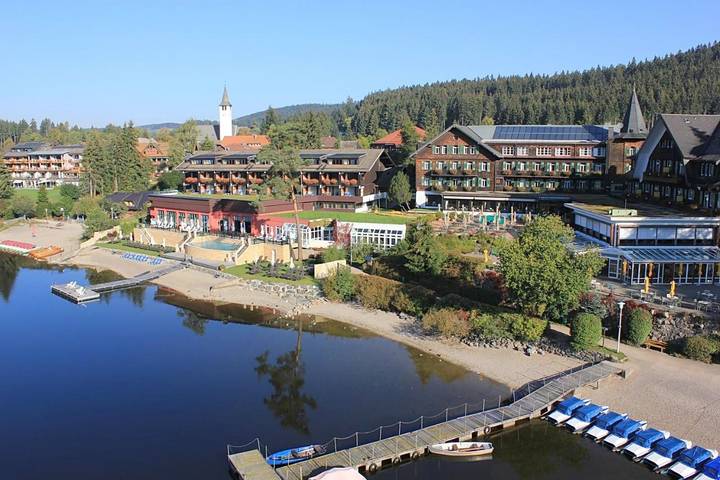 Hôtel pour 2 personnes, avec Terrasse ainsi que Piscine et Sauna