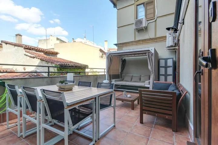 Apartamento de vacaciones para 6 personas, con terraza y vistas - 1