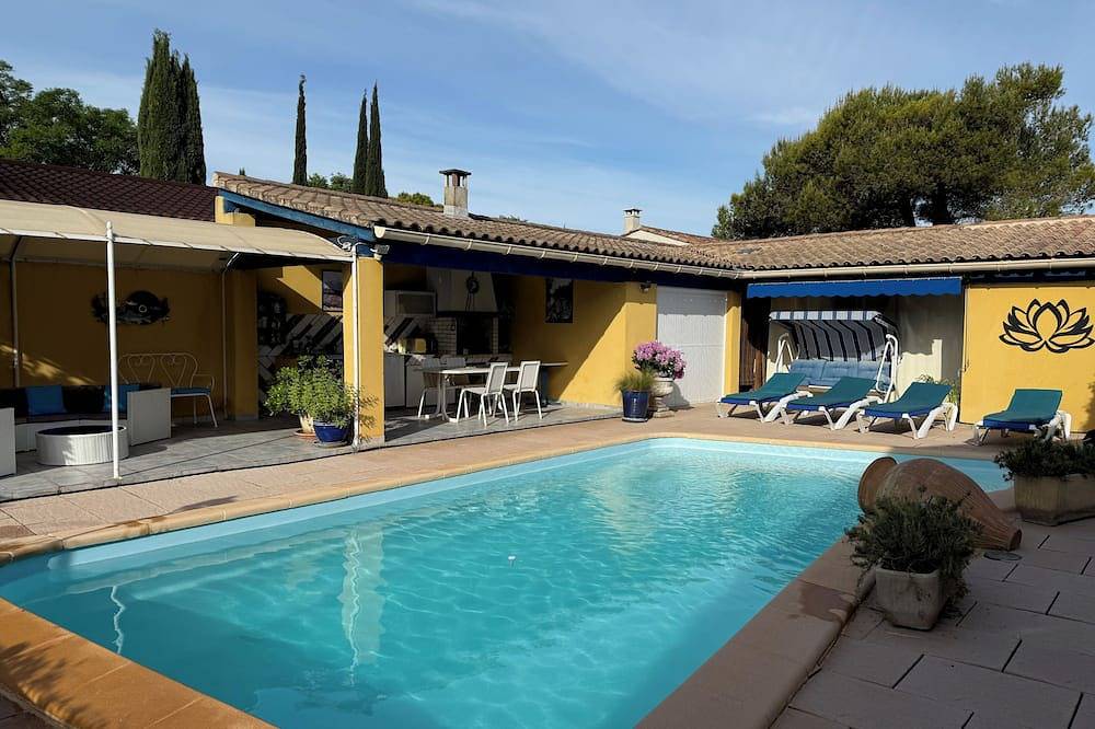 Location De Vacances pour 4 Personnes dans L'Isle-sur-la-Sorgue, Provence