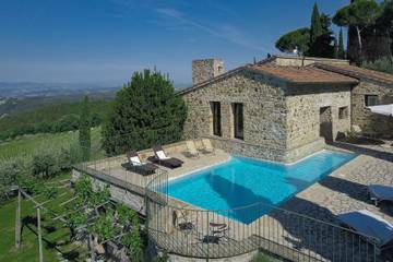 Gîte pour 4 personnes, avec terrasse et jardin à Castellina in Chianti