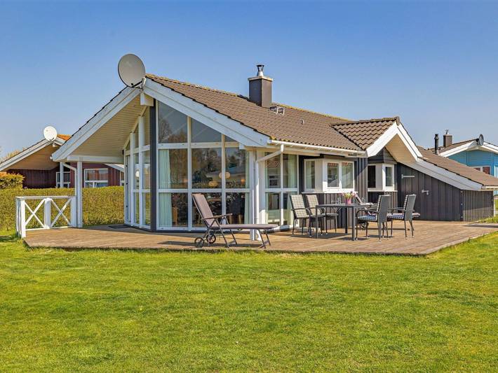 Ferienhaus für 6 Personen, mit Garten und Whirlpool sowie Terrasse und Sauna