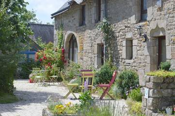 Chambre d’hôte pour 2 personnes, avec terrasse et jardin à Locoal-Mendon