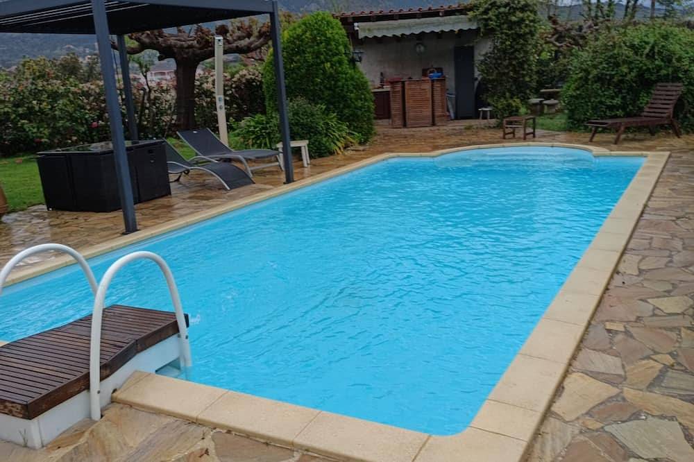 Near the gulfs of Ajaccio and Lava Special Offer Starting August 19 in Appietto, Ajaccio e dintorni